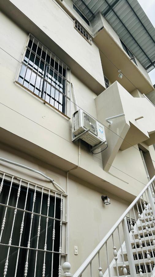 Large 2-Bedroom Apartment, Close To The American Consulate Guayaquil Exteriör bild